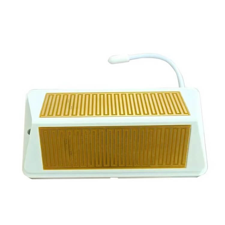 This is a product shot of the Bon Pergola Rain Sensor, featuring a sleek surface lined with parallel, snake-like metal strips. A white cable extends from one end, ending in a matching white connector. When rain is detected, the sensor automatically sends a signal to close the pergola's motorized louvers—helping protect your outdoor space and furniture from getting wet.