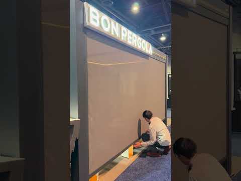 This video clearly demonstrates the intuitive design of the wind-resistant sunshade, making it easy for you to pull down and open with ease.